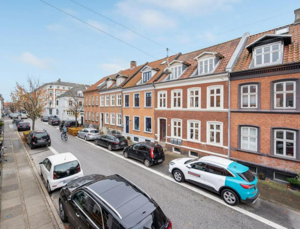 One Bedroom Apartment In Aarhus, Ole Rmers Gade 104 Exterior photo