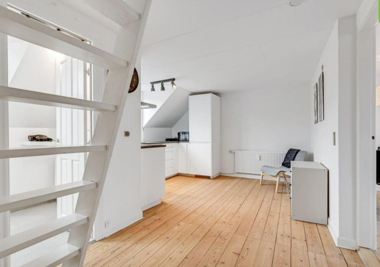 One Bedroom Apartment In Aarhus, Ole Rmers Gade 104 Exterior photo